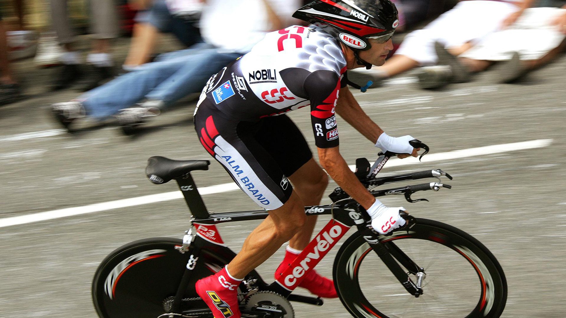 Jiu You-“舞者挑战极限，舞步飞扬：2025世界运动会运动舞蹈赛场的精彩呈现”